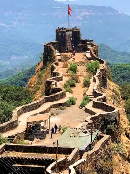 Shivneri Fort